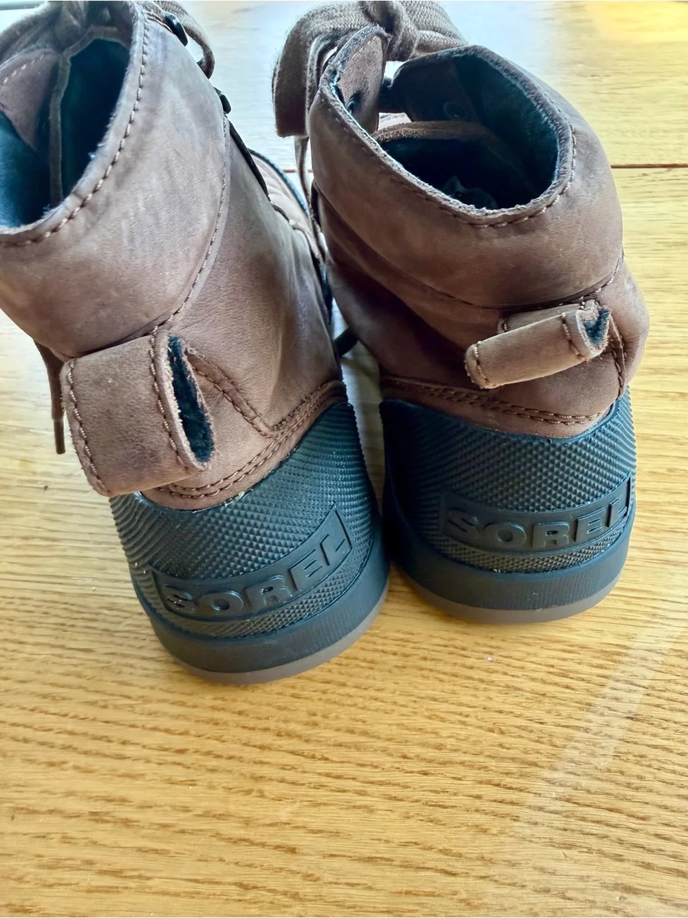 Sorel Men’s Brown Ankeny II Hiking Waterproof Mid Boots Fall, Winter Black Toes